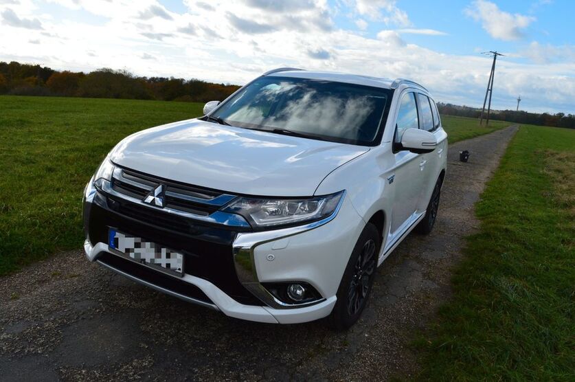 Mitsubishi Outlander 108.000 km 14.799 € Neunkirchen-Seelscheid 53819