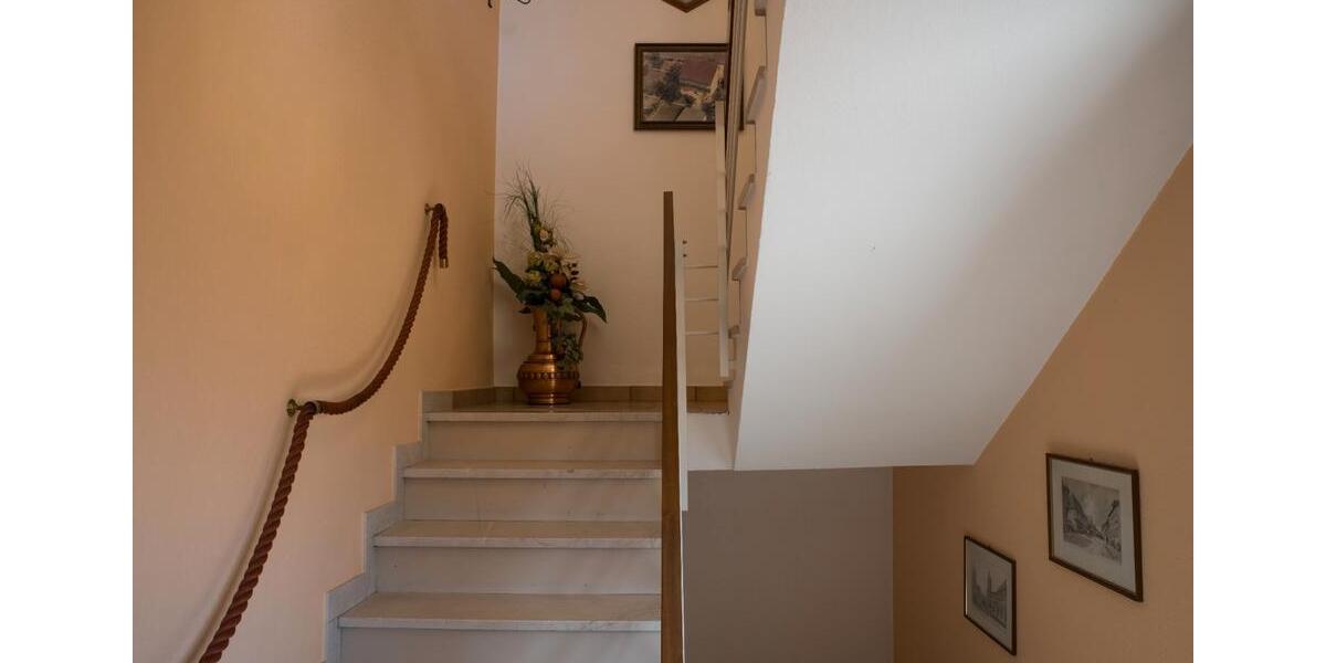 Einfamilienhaus Kandel - 7 Zimmer, 185 m&sup2;, 880.000&euro; | Angebot:26882199