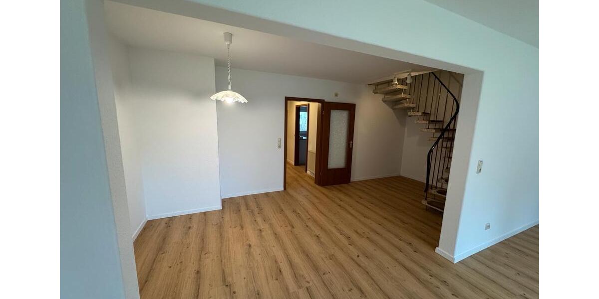 Teilsanierte Doppelhaushälfte mit Garten in Kaltenbrunn 4 zimmer