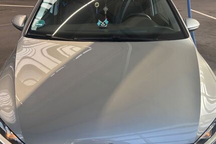 VW Golf Sportsvan 59.000 km 12.000 &euro; Augsburg 86169