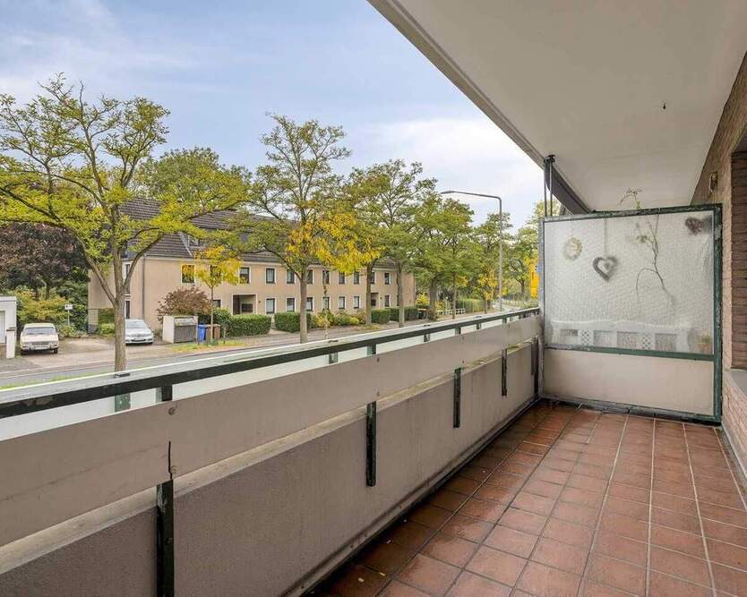 Attraktive 2-Zimmer-Stadtwohnung mit zwei Balkonen und Garage in Ratingen-Mitte 2 zimmer