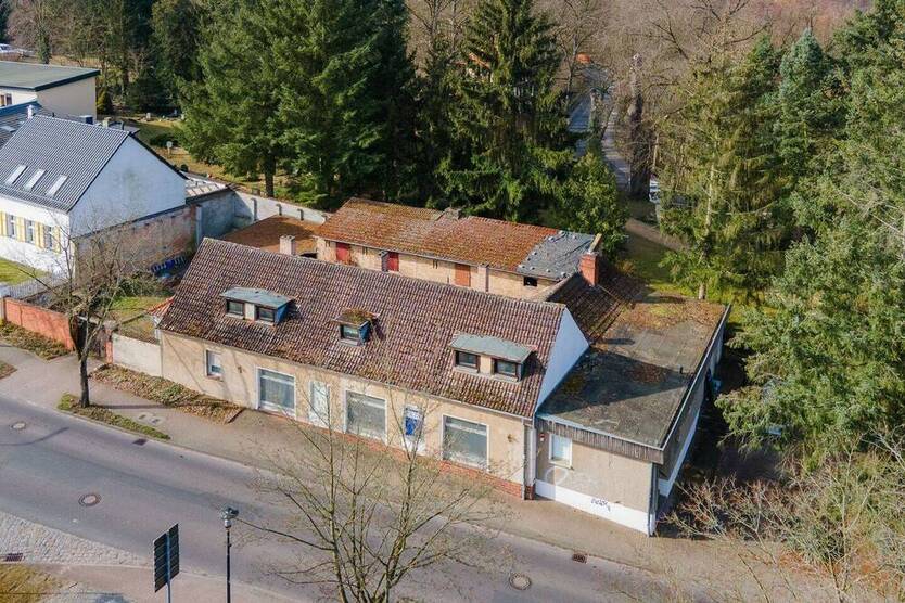 Seenahes historisches Ensemble im Zentrum des Malerdorfs Ferch - Wohnen undoder Gewerbe!