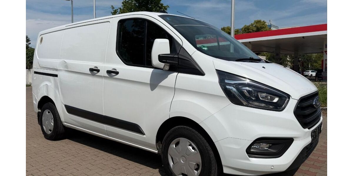 Ford Transit Custom 208.000 km 8.990 &euro; Magdeburg 39112