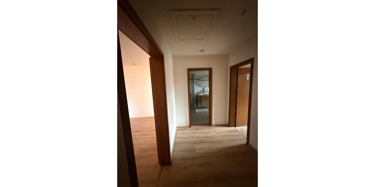 Dachgeschoßwohnung Ense - 2 Zimmer, 64 m&sup2;, 690&euro; | Angebot:24622346