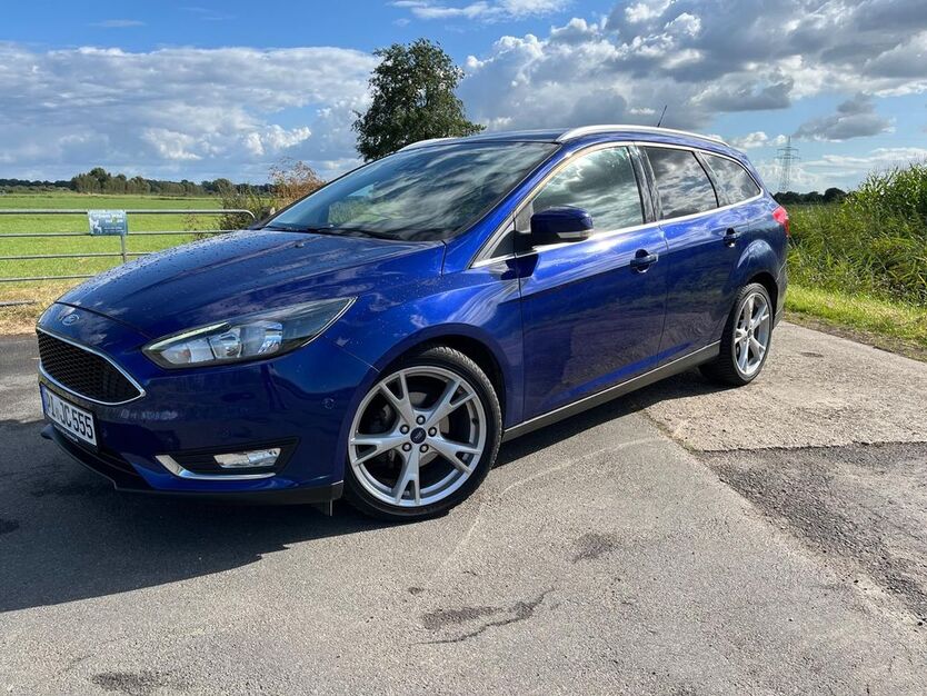 Ford Focus 121.500 km 7.400 € Heist 25492
