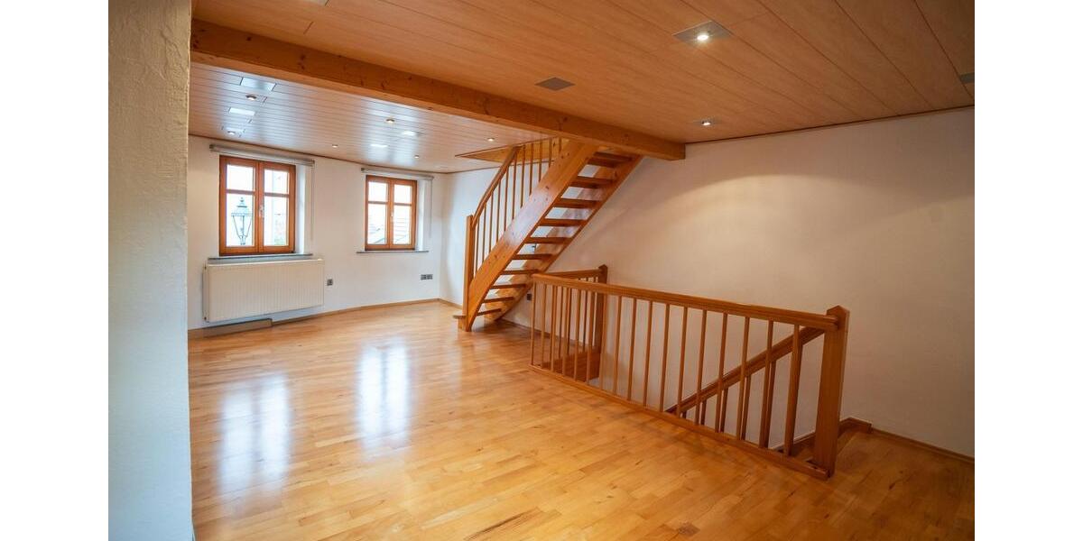 Wohnung und Haus in einem - saniertes Altstadthaus mit insgesamt 93m² in Lauinger Toplage 3 zimmer