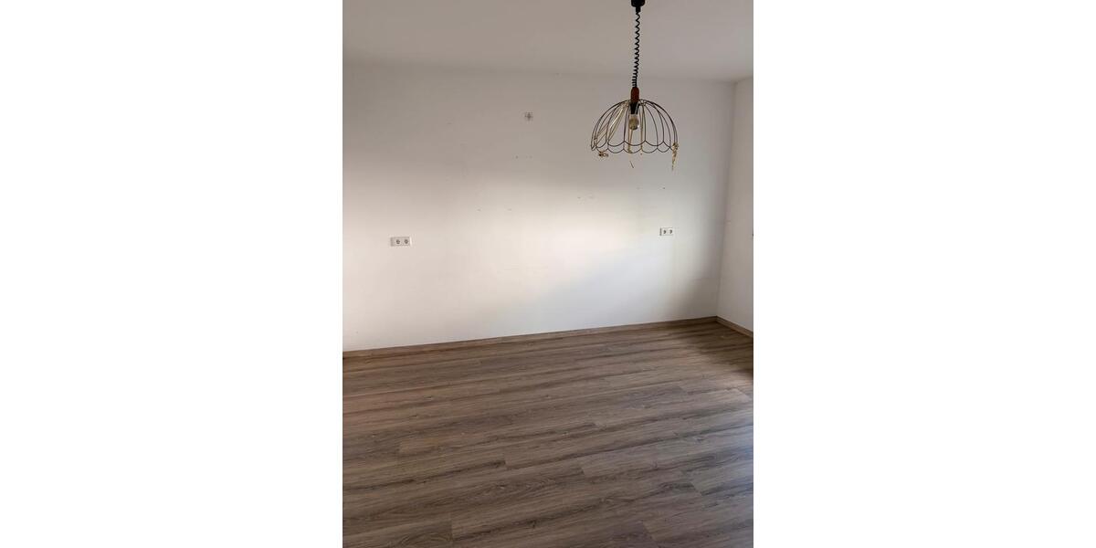 Erdgeschoßwohnung Löhne - 3 Zimmer, 83 m&sup2;, 180.000&euro; | Angebot:26763376