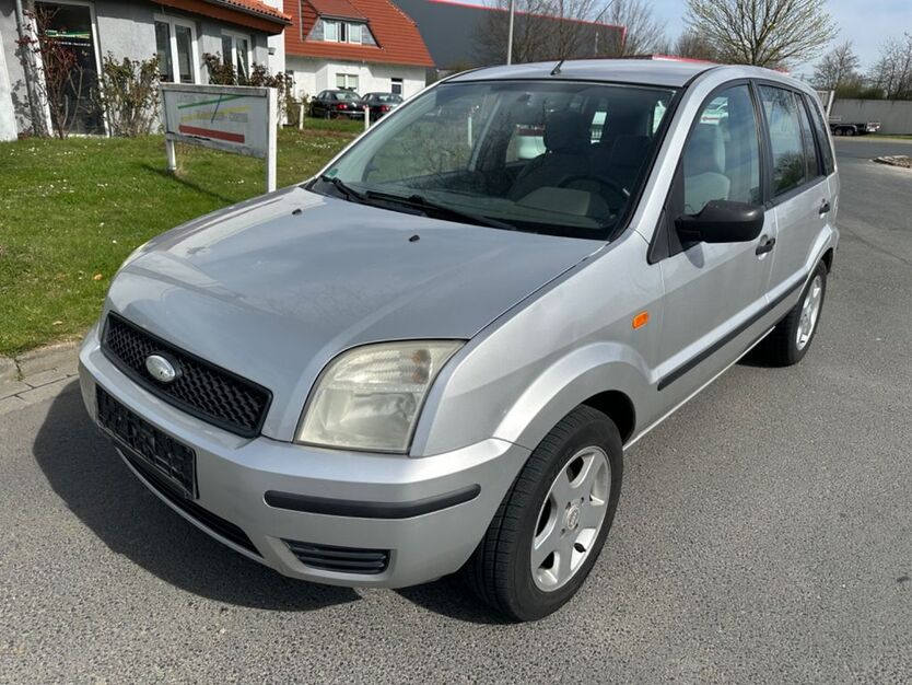 Ford Fusion 162.000 km 950 € Salzgitter 38229