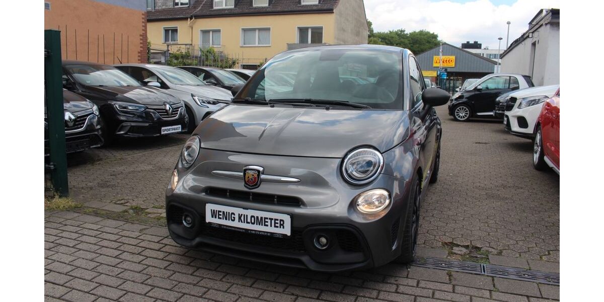 Abarth 695 38.000 km 26.450 &euro; Duisburg 47139