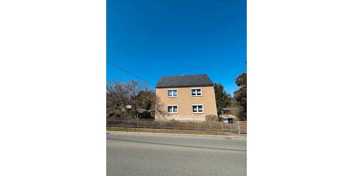 Einfamilienhaus Hohenstein-Ernstthal Ernstthal - 9 Zimmer, 140 m&sup2;, 79.000&euro; | Angebot:24615172