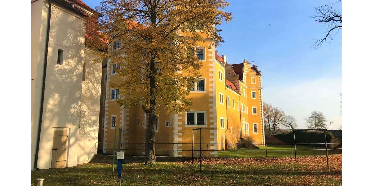 NEU - frisch renovierte 3 Zimmer mit Balkon und Einbauküche! Flexibel ab 6 Monate zu vermieten. - Appartement Annaburg | Angebot:17600958