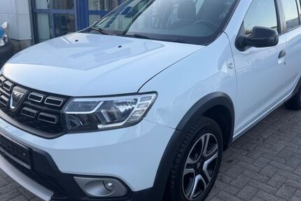 Dacia Sandero 124.800 km 5.850 &euro; Kiel 24145