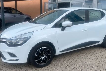 Renault Clio 178.000 km 6.700 &euro; Frankenberg/Eder 35066