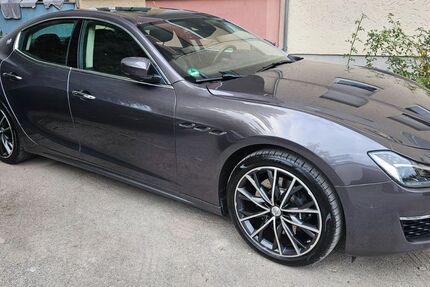 Maserati Ghibli 124.700 km 28.800 &euro; Berlin 12157