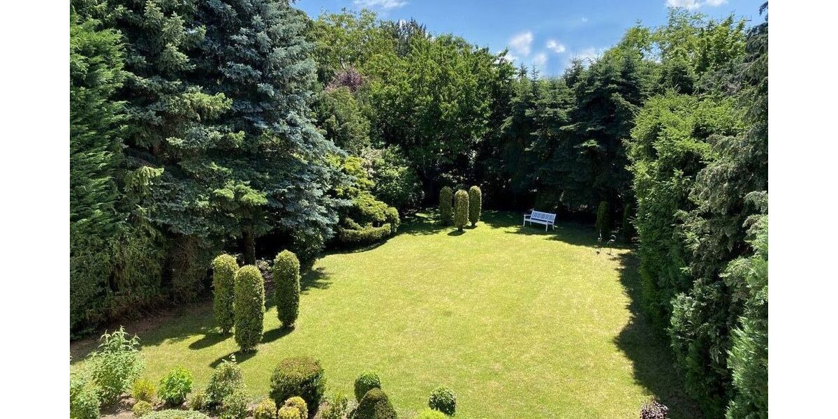 **RESERVIERT** Attraktives großzügiges Zweifamilienhaus im Bauhausstil in Darmstadt-Arheilgen - Zweifamilienhaus Darmstadt-Arheilgen Darmstadt/Vororte | Angebot:25099546