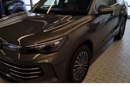 VW Tiguan 14.263 km 43.730 € Leipzig 04178