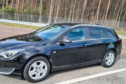 Opel Insignia 113.000 km 7.900 &euro; Hirrlingen 72145