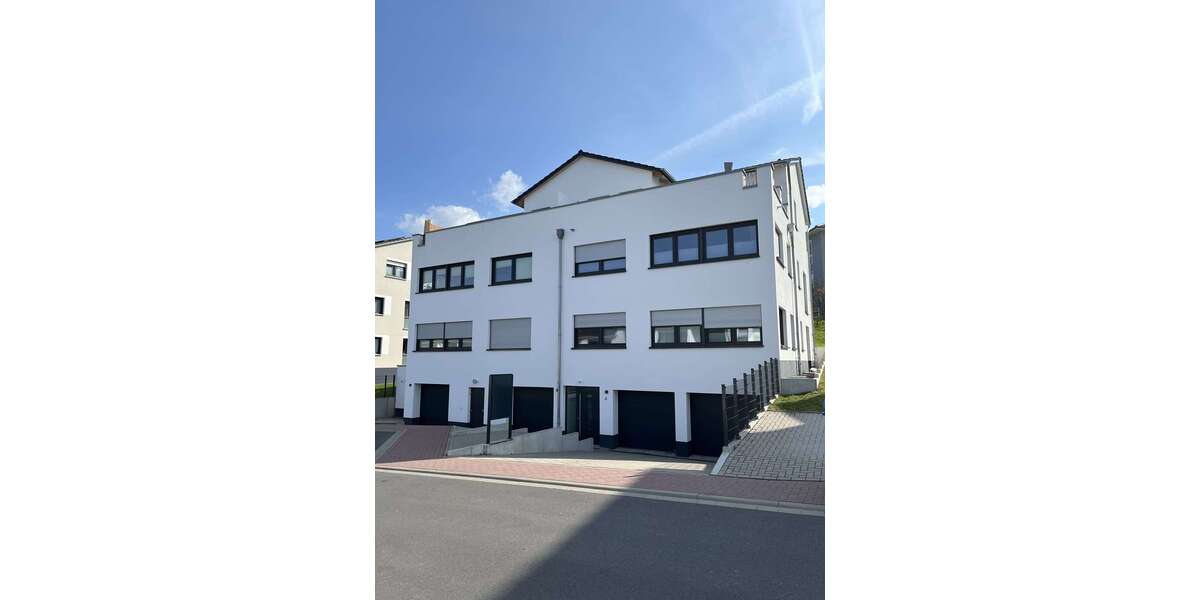 Etagenwohnung Bovenden - 3 Zimmer, 82 m&sup2;, 1.150&euro; | Angebot:26214800