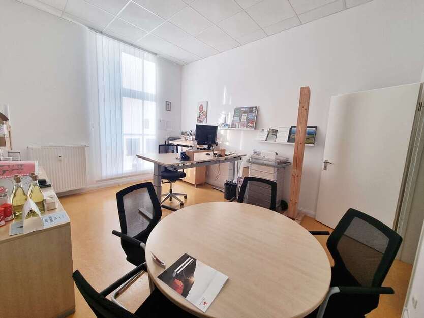 Büro in Bad Tölz 350 € 18.29 m²