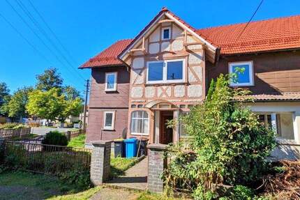 Großes Einfamilienhaus mit Scheune. 6 zimmer