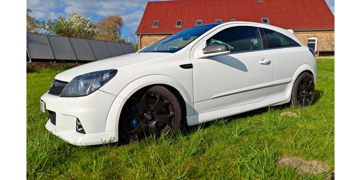 Opel Astra 220.000 km 9.000 &euro; Warrenzin 17111