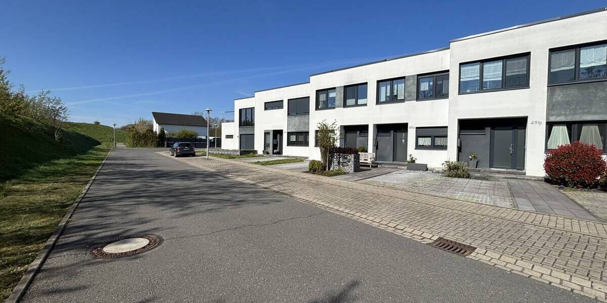 Reihenmittelhaus Bitterfeld-Wolfen Bitterfeld - 3 Zimmer, 95 m&sup2;, 320.000&euro; | Angebot:26435646