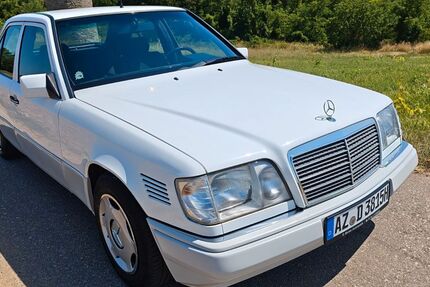 Mercedes-Benz E 300 218.000 km 14.900 &euro; Wallertheim 55578