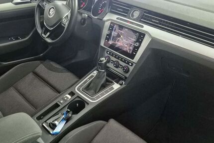 VW Passat Variant 62.439 km 17.990 &euro; Ahrensburg 22926