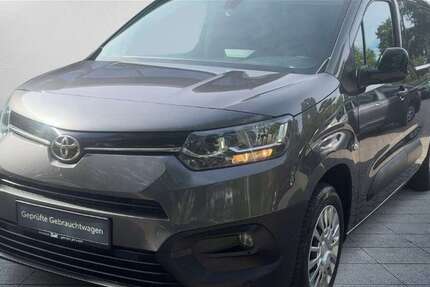 Toyota Proace City 111.882 km 20.890 &euro; Hamburg 21079
