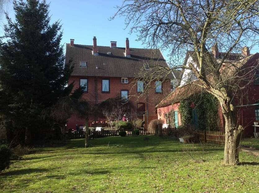 Haus zum Kaufen in Kiel 699.000 € 290 m²