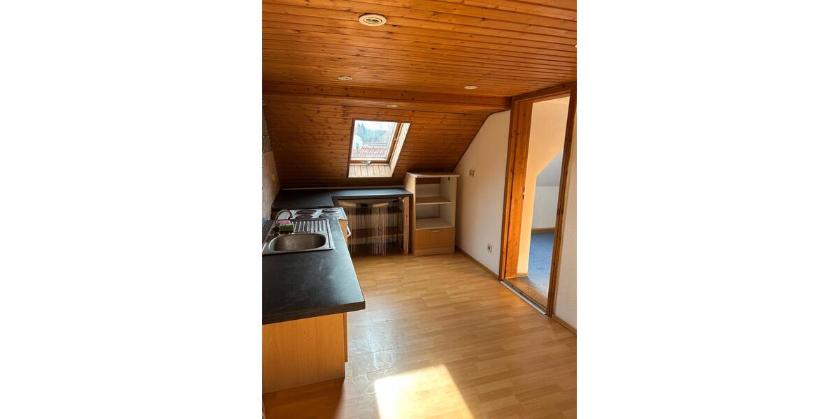 Dachgeschoßwohnung Kahla - 2 Zimmer, 55 m&sup2;, 500&euro; | Angebot:24952102