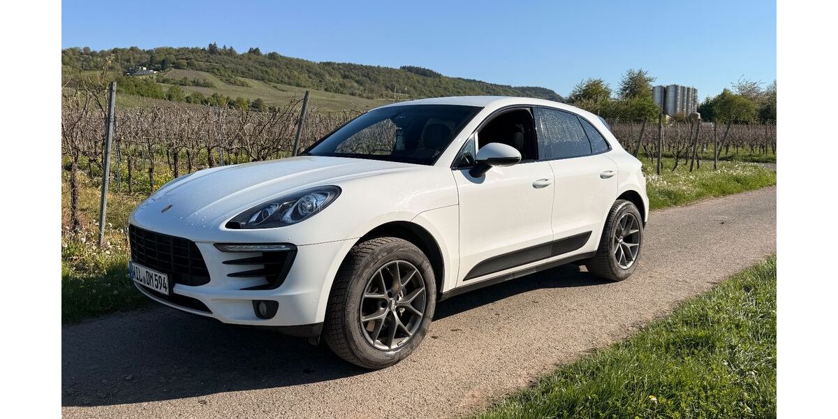 Porsche Macan 162.000 km 28.999 &euro; Wintrich 54487