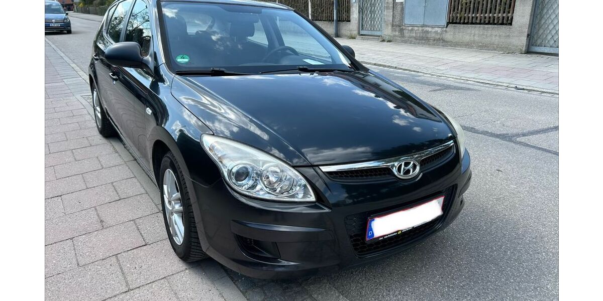 Hyundai i30 111.000 km 2.990 &euro; Feldkirchen 85622