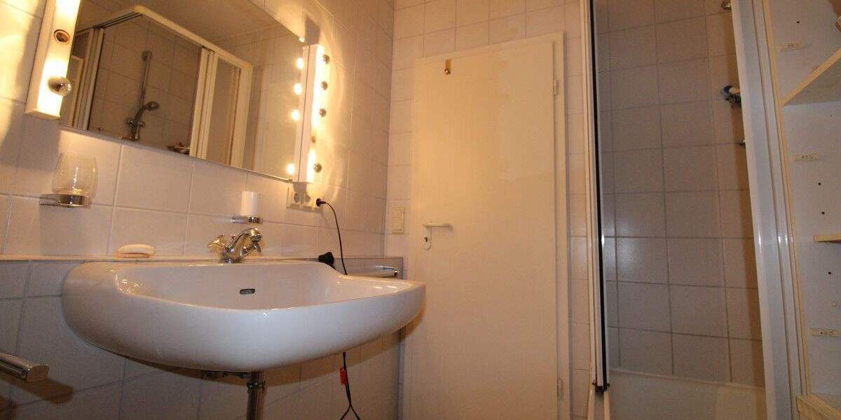 Etagenwohnung Gallmersgarten - 9 Zimmer, 286 m&sup2;, 249.000&euro; | Angebot:25677589