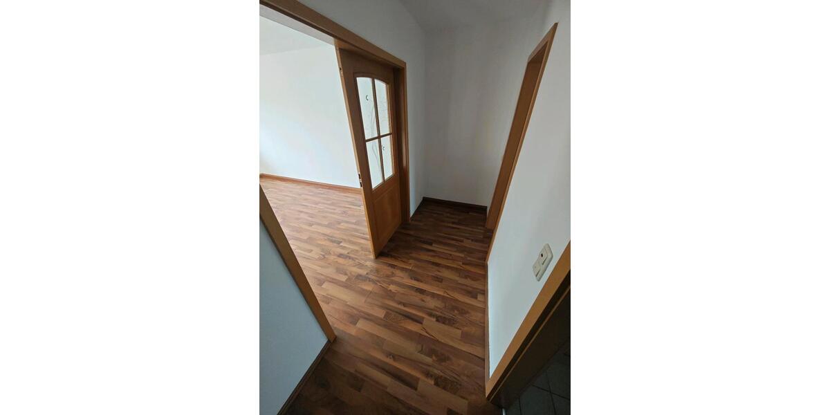 Etagenwohnung Neustadt an der Orla - 2 Zimmer, 45 m&sup2;, 450&euro; | Angebot:26017986