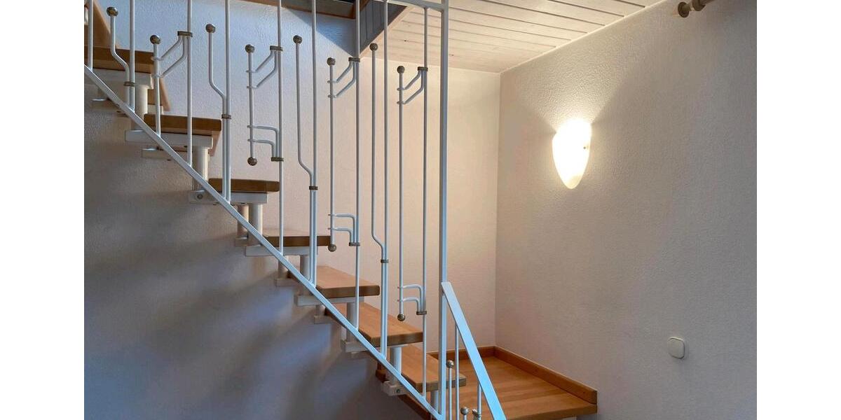 Obergeschoß Wohnung mit Dachgeschoss 110 m² in Nördlingen 3 zimmer