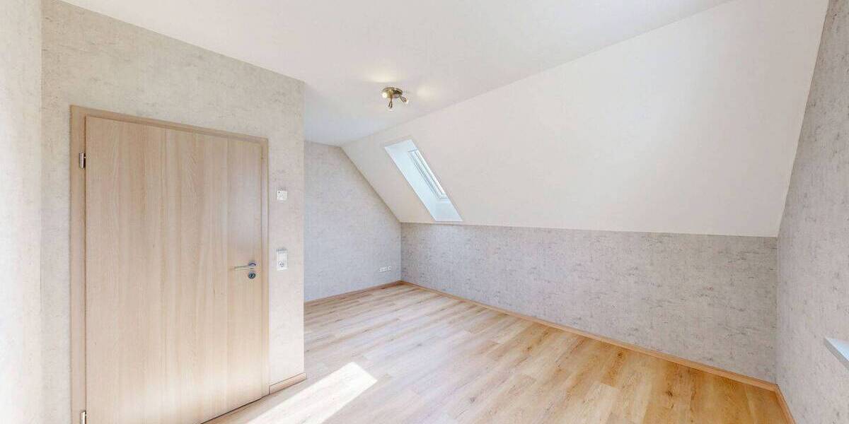 Einfamilienhaus Gollhofen - 5 Zimmer, 137 m&sup2;, 585.000&euro; | Angebot:26189012