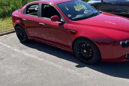 Alfa Romeo 159 74.900 km 15.850 &euro; Burg 25712