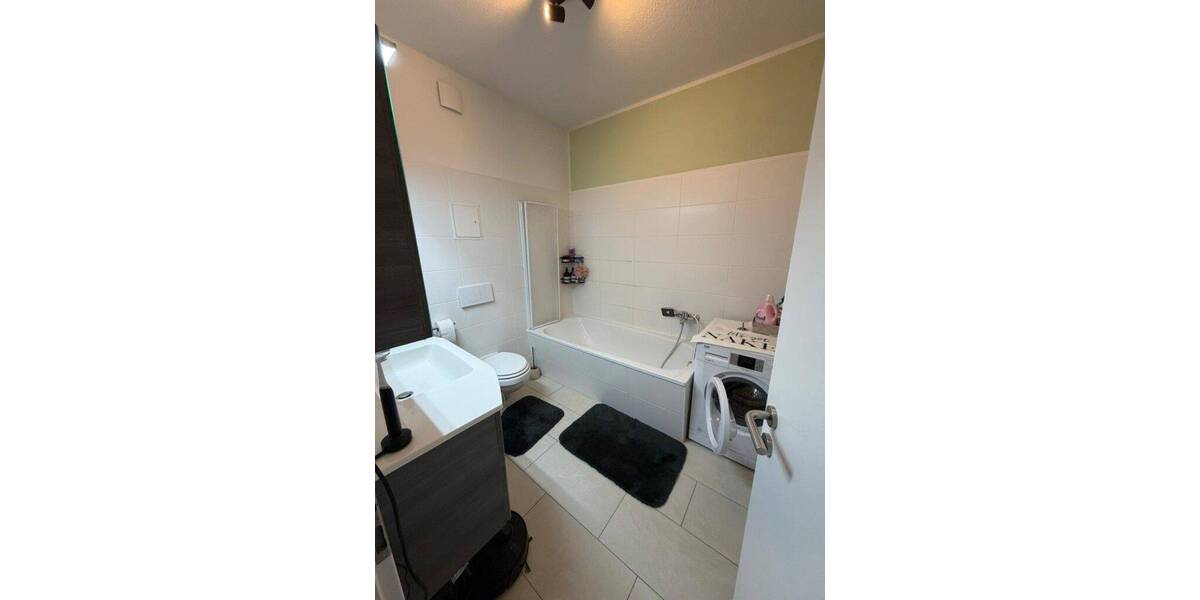 Etagenwohnung Erfurt Ilversgehofen - 3 Zimmer, 66 m&sup2;, 600&euro; | Angebot:26835495