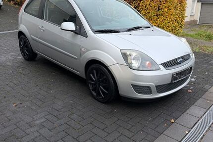 Ford Fiesta 165.000 km 1.190 € Olpe 57462