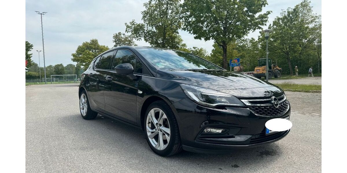 Opel Astra 113.000 km 9.900 &euro; München 80637