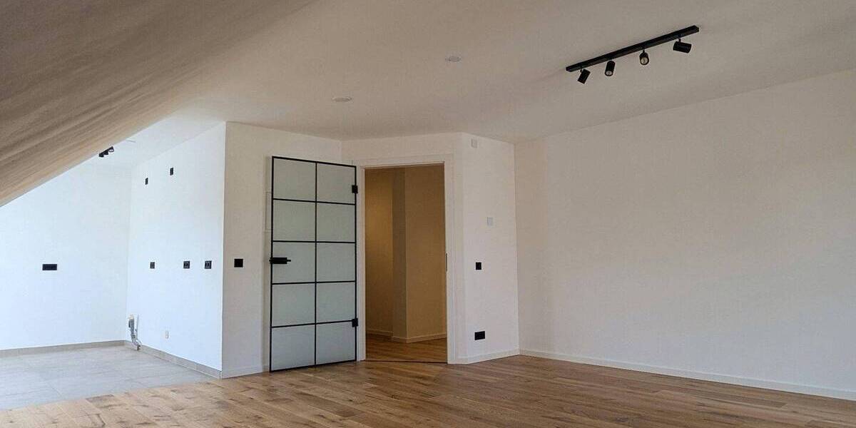 Etagenwohnung Lohmar - 3 Zimmer, 92 m&sup2;, 345.000&euro; | Angebot:26330512