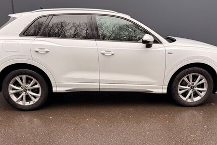 Audi Q3 130.000 km 22.900 &euro; Marl 45770