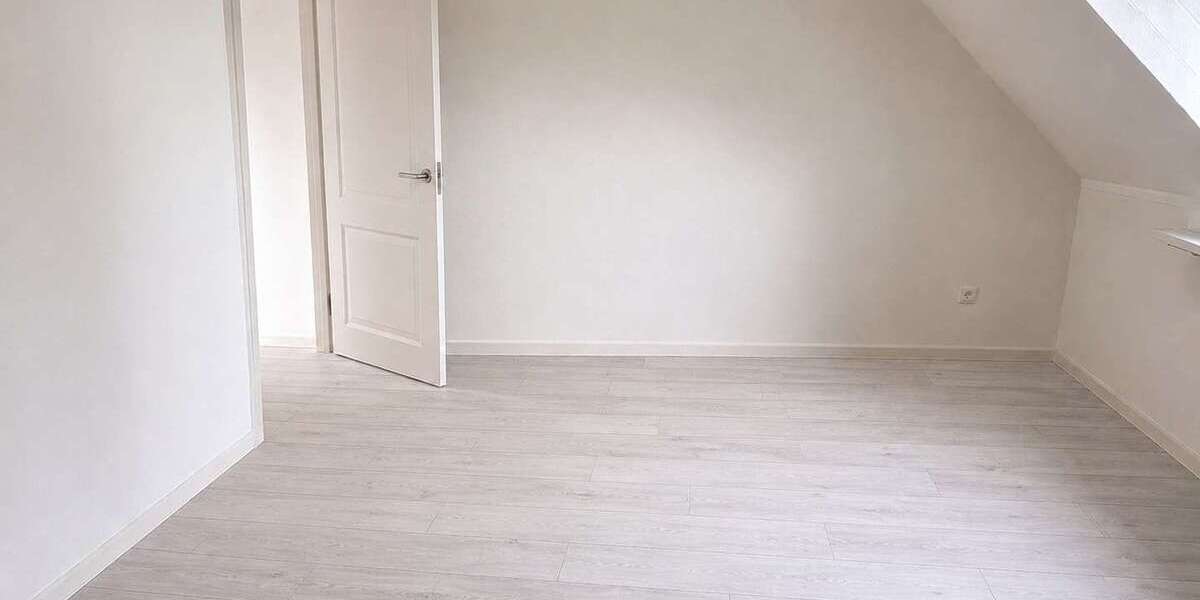 Etagenwohnung Neuwied Heddesdorfer Berg - 4 Zimmer, 98 m&sup2;, 970&euro; | Angebot:27031078