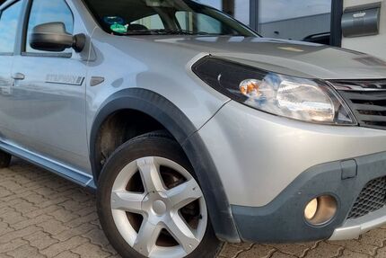 Dacia Sandero 61.700 km 5.495 &euro; Wolfsburg 38446