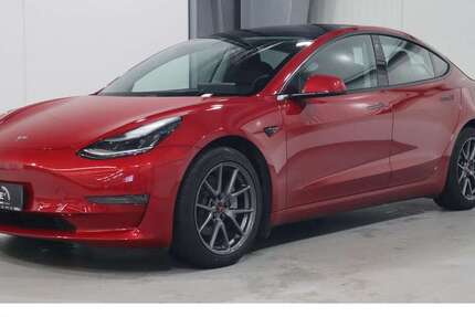 Tesla Model 3 30.258 km 29.670 € Aachen 52078