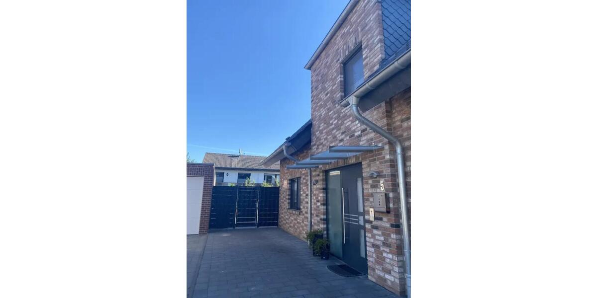 Großzügiges 7-Zimmer Einfamilienhaus mit Garten,Terrasse &Garage 7 zimmer