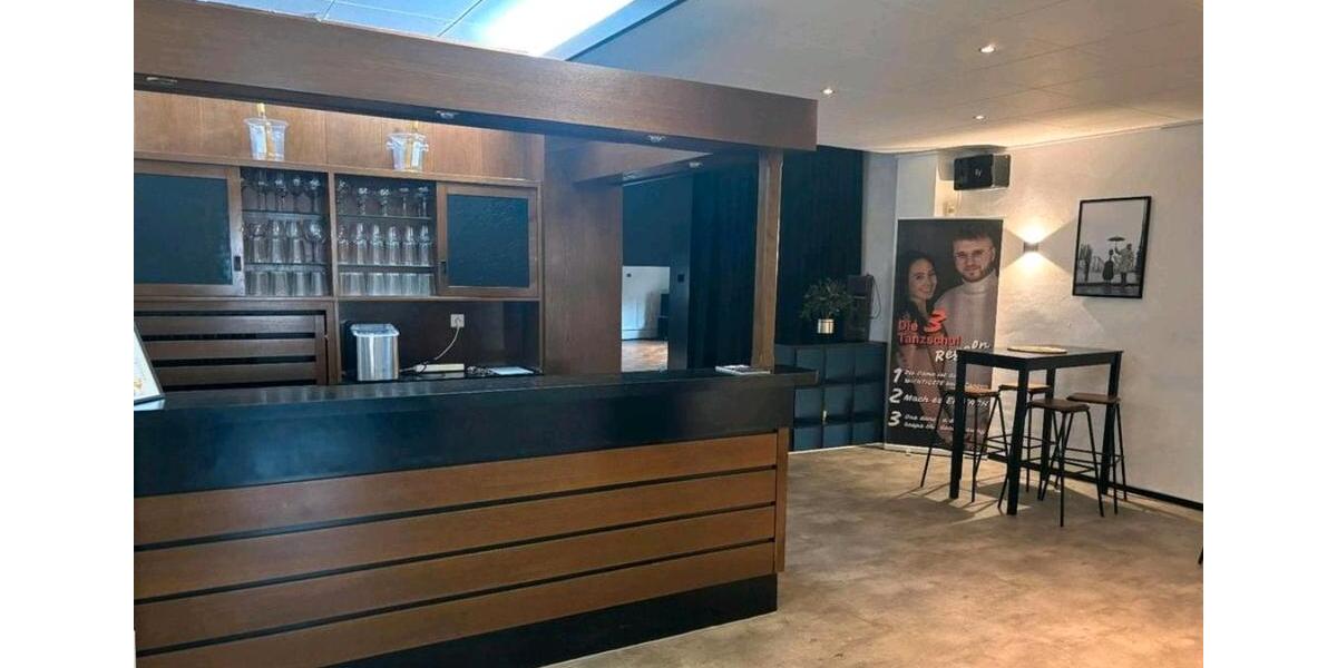 Heller Kursraum mit Bistro* Yoga, Hipp-Hopp* stundenweise zimmer