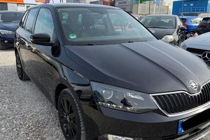 Skoda Fabia 100.000 km 7.700 &euro; München 81829
