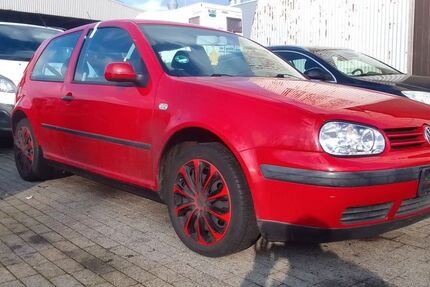 VW Golf 181.000 km 1.500 &euro; Stade 21684